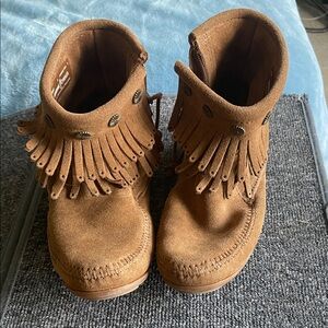 Minnetonka Fringe booties